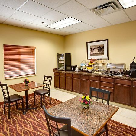 Rodeway Inn & Suites Phillipsburg Esterno foto