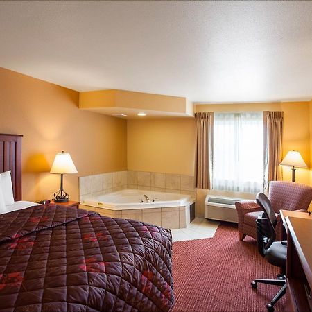 Rodeway Inn & Suites Phillipsburg Esterno foto